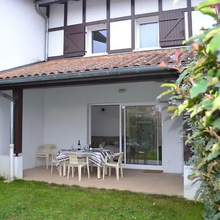 Maison Lore Mendi Amotz * Saint-Pee-sur-Nivelle
